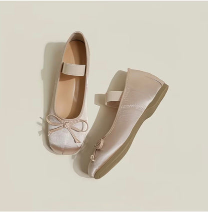 [FREE SOCKS] Mary Jane Flats