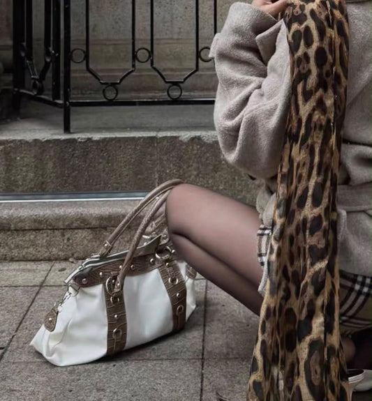 Sweet & Cool Underarm Bag
