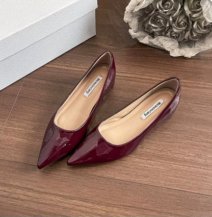 [FREE SOCKS] Pointed-Toe Kitten Heels (Runs Small, Size Up)