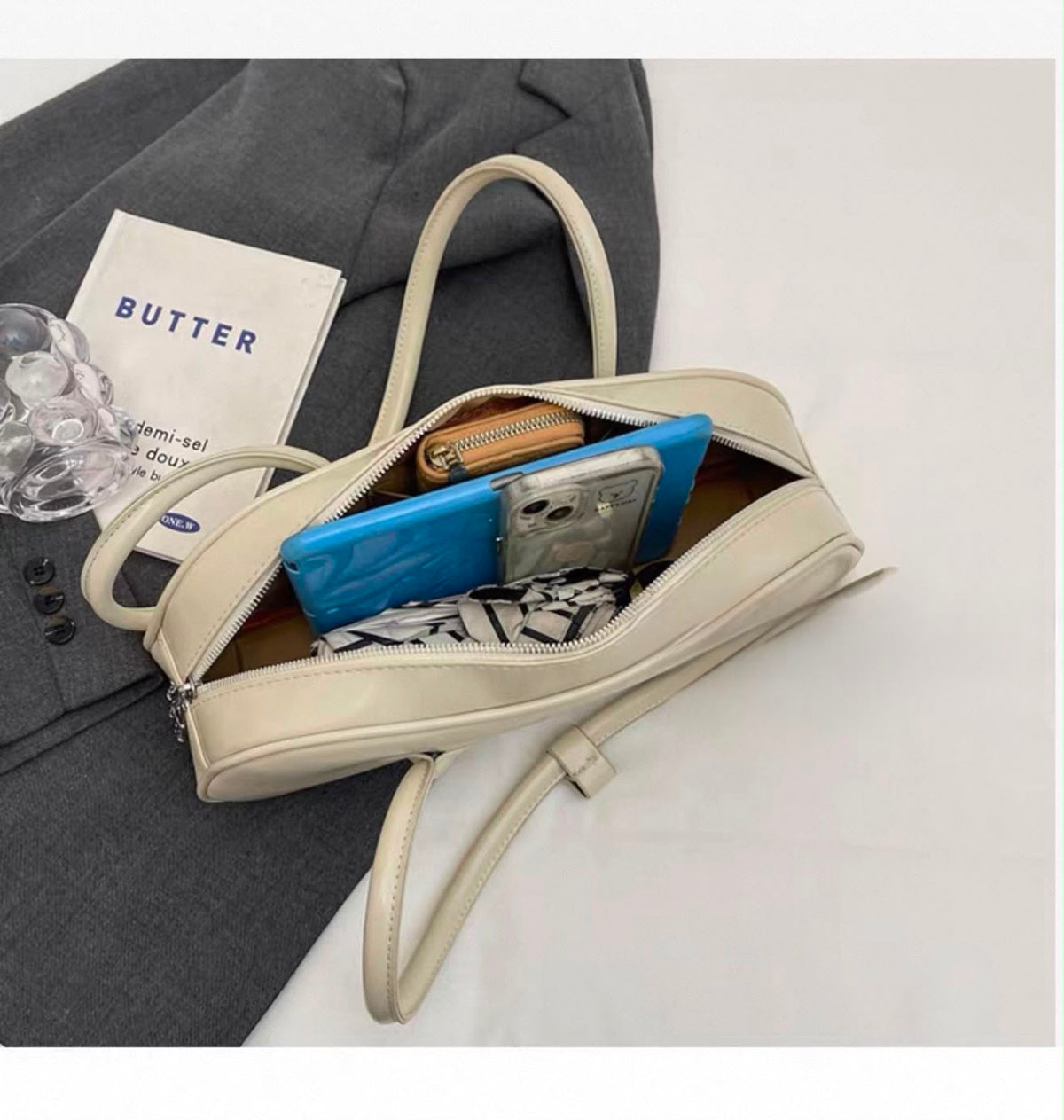 Baguette-style Bag