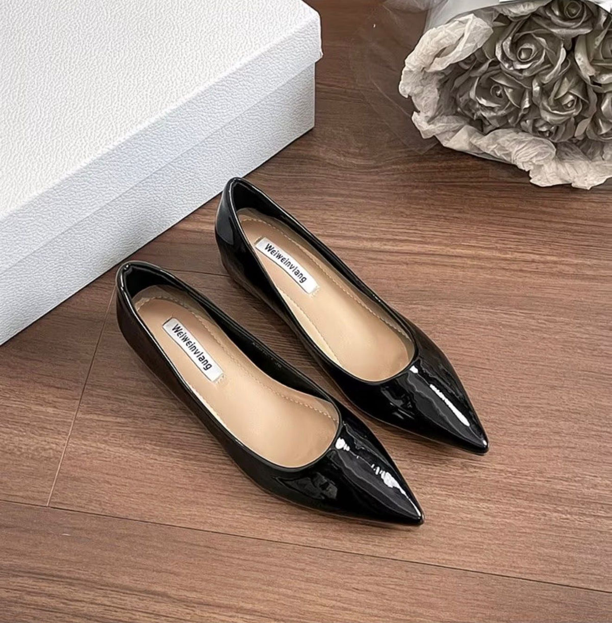 [FREE SOCKS] Pointed-Toe Kitten Heels (Runs Small, Size Up)